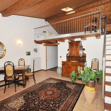 Apartment La Casa Di Barbara Girasoli